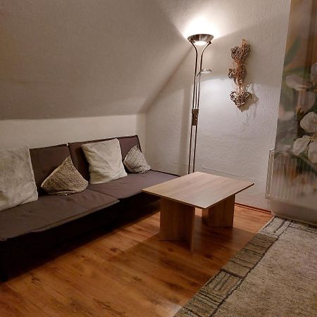 Wohnung Mona Херфорд Екстериор снимка